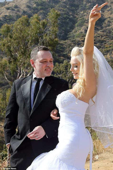 Teenage Wife Courtney Stodden Pregnant With Husband Doug Hutchison