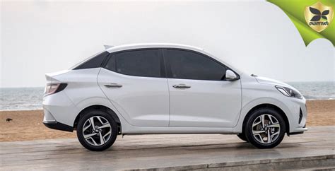Hyundai Aura Compact Sedan Unveiled In India Mowval Auto News