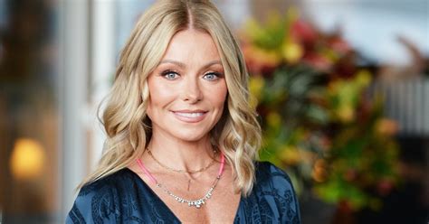 Kelly Ripa Puts Her Talk Show Host Charm Down On Paper In New Book