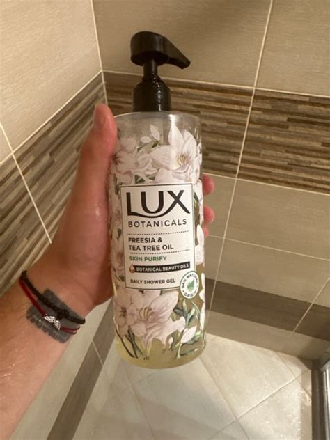 Lux Botanicals Freesia And Tea Tree Oil Daily Shower Gel Inci Beauty