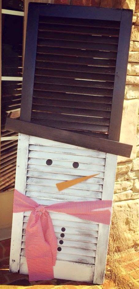 Repurpose An Old Shutter For An Easy Christmas Holiday Decoration
