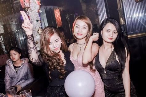 Max 3 Nightclub Hanoi Jakarta100bars Nightlife Reviews Best Nightclubs Bars And Spas In Asia