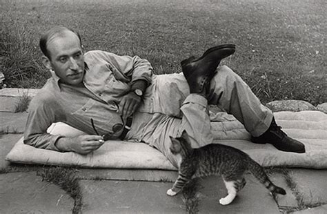 Famous Artists Photographed With Their Cats Bored Panda