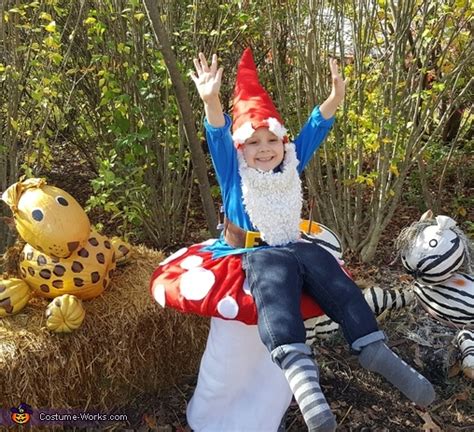 Garden Gnome Sitting On A Mushroom Costume Diy Costumes Under 45