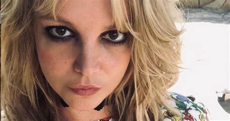 Britney Spears Shows Off Short New Haircut Declares ‘out With The Old