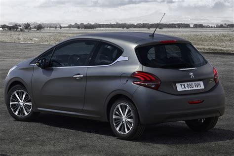 Peugeot 208 Facelift Gets Worlds First Textured Paint Peugeot 208