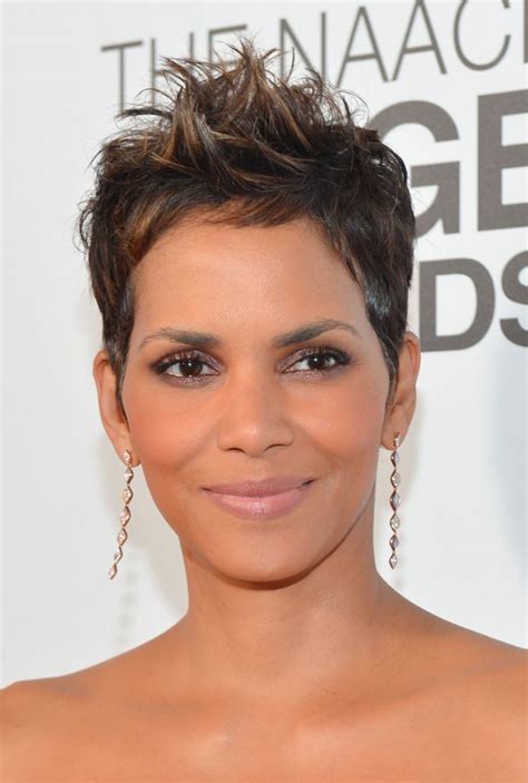 18 Stunning Short Hairstyles For Black Women Haircuts And Hairstyles 2021