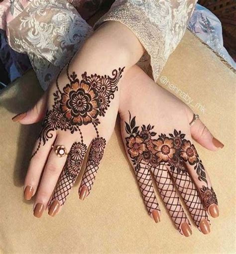 How to add text, images and more. Most Beautiful Mehndi Design For Stylish Girls Backhands ...