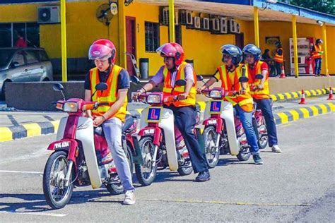 Boss, Berapa Harga Lesen Memandu Kereta & Motosikal?