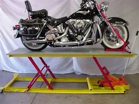 This adds an additional level of durability to the lift table, ensuring that it won't simply bend and break. lift table - car jack | Homemade motorcycle, Motorcycle ...