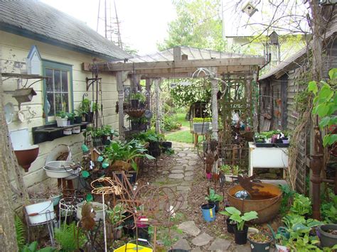 Garden Junk Palo Decor Furniture Back Yard Design Ideas
