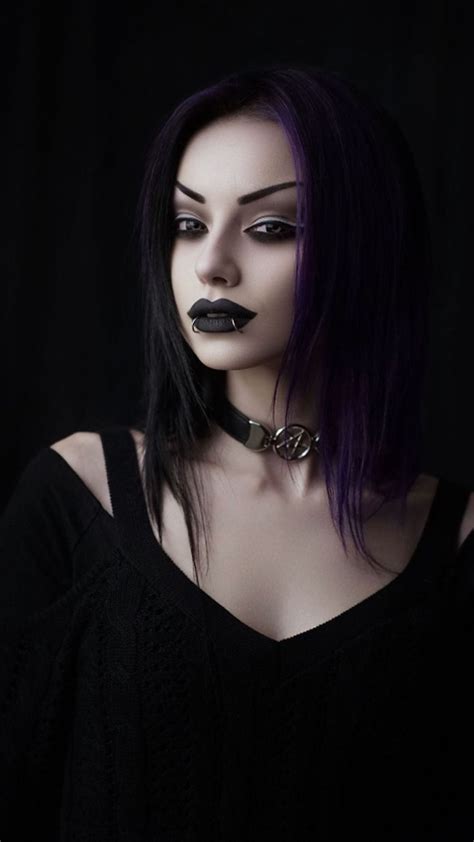 Pin De Spiro Sousanis Em Darya Gótica Makeup Gothic Gotic Girl