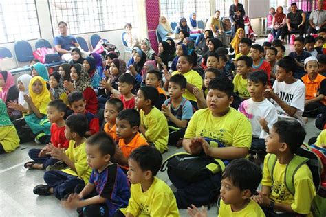 Asas penubuhan sekolah bimbingan jalinan kasih (sbjk). CSR Program Asianic Bersama Reen Rahim Di Sek Bimbingan Kasih
