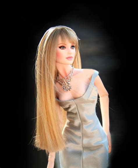Pin By Linda G On Diva Dolls Barbie Fashion Beautiful Fashion