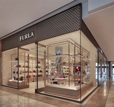 Furla Secures 1st Canadian Store Location As It Launches Retail