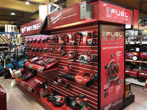 Gli iscritti risparmiano il 10% in più su una selezione di hotel, auto, e case vacanza. 아이디세븐 | id7 | www.id7.co.kr