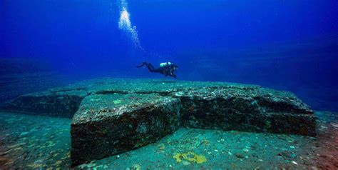 The yonaguni monument is a rock formation off the southeast coast of the japanese island of yonaguni (approximately 110 km east of taiwan), part of the ryukyu islands chain. 10 of the Most Mysterious Places in the World | Found The ...