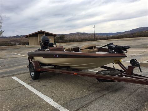 I personally have rebuilt my 2006 champion 210 elite adding new wiring, control panels, rocker panels, hydraulic. 1986 Champion Bass Boat Mean 15 | Bass boat, Boat, Champion