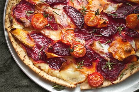 A fancy dish, at first sight, these delicious recipes are so easy to make and doesn't require a lot of money. Beetroot, potato and sweet potato pizza with rosemary ...