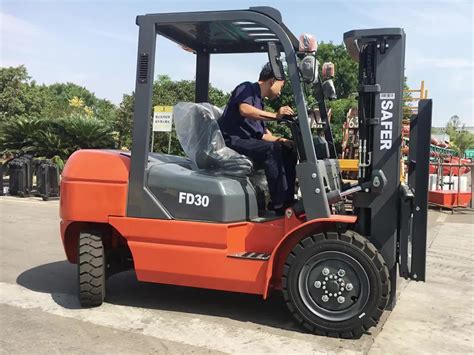 Lowest Price 2 Ton Diesel Forklift For Sale Buy 1 Ton 15 Ton 2 Ton