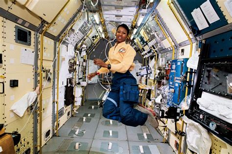 Mae Jemison In 1992 She Became The First Black Women To Travel