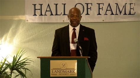 10 Inducted Into Sc Football Coaches Assn Hall Of Fame