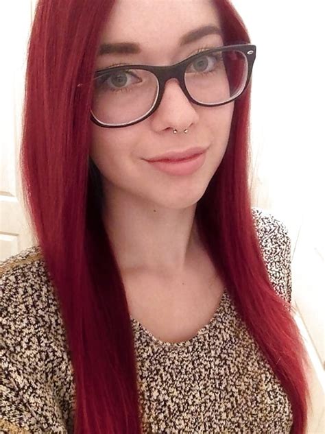 Nerdy Girl With Glasses Shows Off Photo X Vid