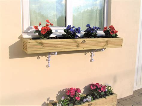 Each one of our brackets includes a brace along with a body casing that provides a much bolder look than just a brace alone. Wooden Window Box Planter with FREE 8 " Brackets - Herb ...