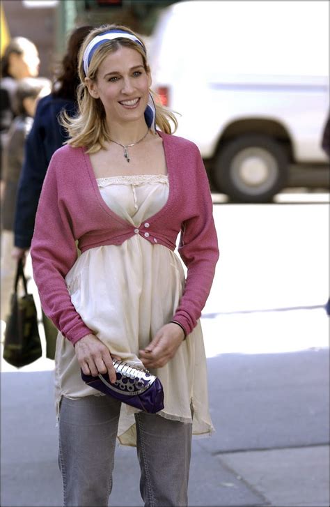 The 36 Most Memorable Carrie Bradshaw Outfits On Sex And The City