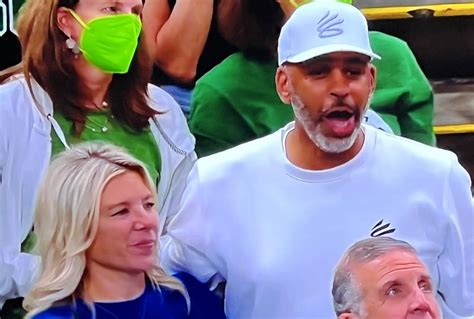 Steph Curry S Dad Dell Goes Viral With His New Girlfriend At NBA Finals