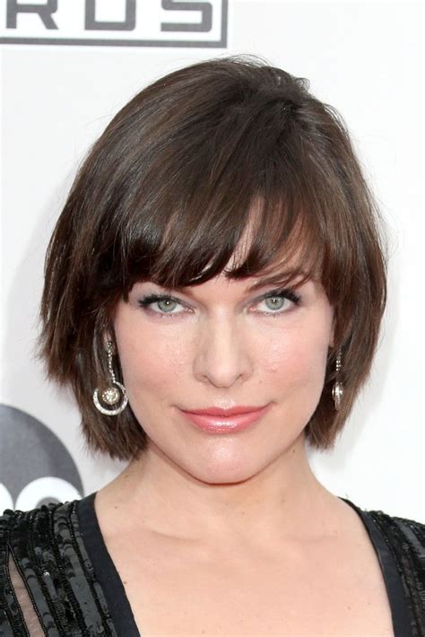 Milla Jovovich Bowl Cut Milla Jovovich Attended The Amas Wearing Her Signature Bowl Cut