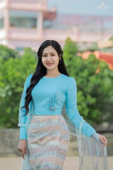 Shwe Poe Eain Myanmar Dress Design Traditional Dresses Designs Burmese Clothing