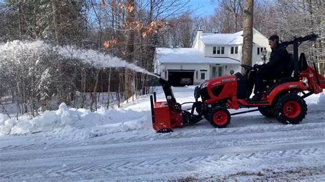 7 First Snow For My Kubota Bx2380 And My Bx2822a Snowblower Youtube