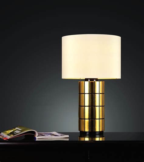 Choose from crystal, glass, ceramic & other materials. Selecting Table Lamps For Bedroom Decoration | My Decorative