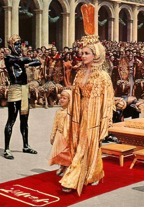 Elizabeth Taylor Gold Gown In Cleopatra Most Iconic Dresses In Movie