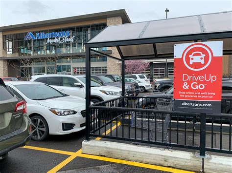 Your Guide to Safeway Grocery Pickup and Albertsons Grocery Pickup