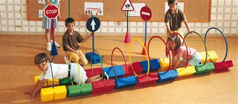 Juego ludico a través del término lúdico se refiere a todos aquello propio o relativo al juego, a la diversión, es decir, un juego de mesa. Juegos psicomotores para niños | HUELGA CONSUMO
