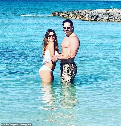 Sofia Vergara Flaunts Flat Tummy In Bikini While Cuddling Up To Joe