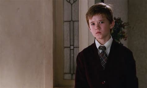 That Mind Reading Moment In The Sixth Sense 1999 Cole Steps Back