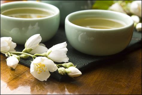 Apart from its beauty and fragrance, it can be used in making artisan ice creams and teas. The Delicious Health Benefits White Tea - 9 Reasons Why ...