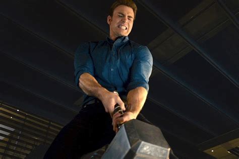 Watch The Avengers Try To Lift Thors Hammer In A New ‘age Of Ultron Clip