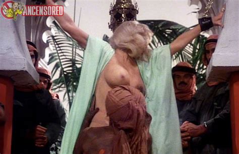 Ilsa Harem Keeper Of The Oil Sheiks Nude Pics Pagina 3