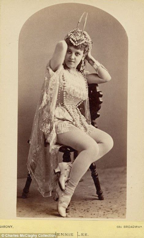 Photos Reveal Scandalous Burlesque Dancers Of The 1890s Daily Mail Online