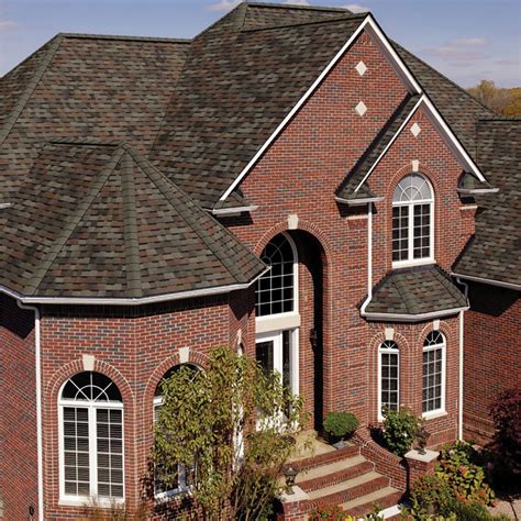 20 Best Shingle Color For Red Brick House Homyhomee