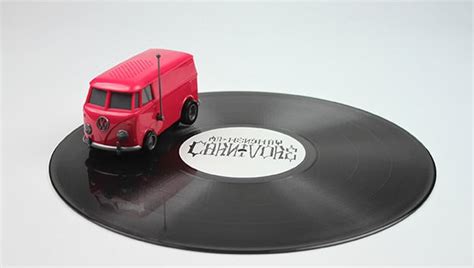 Portable Record Player Soundwagon Lets You Play Your Vinyls