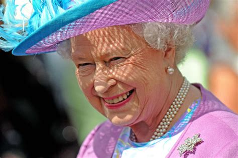 Join facebook to connect with elisabetta regina and others you may know. Londra: sulle tracce della Regina Elisabetta II : Foto ...