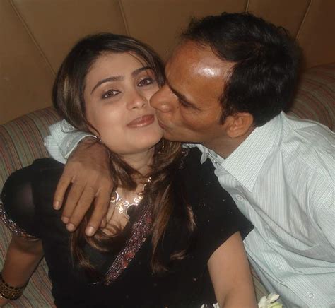Gsv Pics Photos With Poetry Indian Aunty Kiss