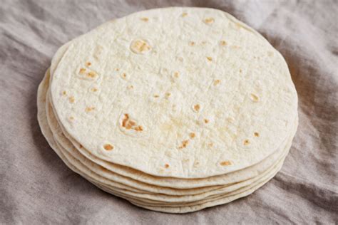 Homemade Flour Tortillas A Quick And Easy 5 Ingredient Recipe