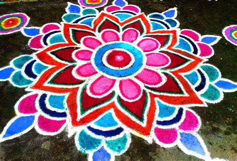 Diwali (also known as deepavali or deepawali) is the largest and the biggest of all hindu festivals. Happy Diwali 2017 Rangoli Easy Designs Patterns with ...