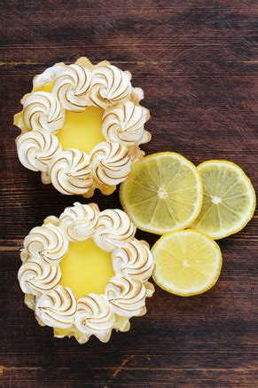 We love @104698228576:274:paula deen and she loves herself. Lemon Meringue Pie | Recipe | Lemon desserts, Mini lemon ...